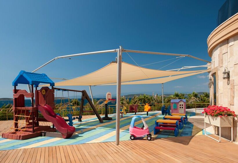 فندق The Plaza Bodrum