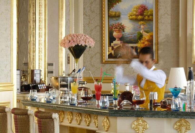 فندق The Plaza Bodrum