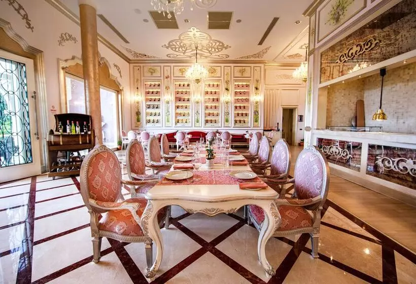 호텔 The Plaza Bodrum