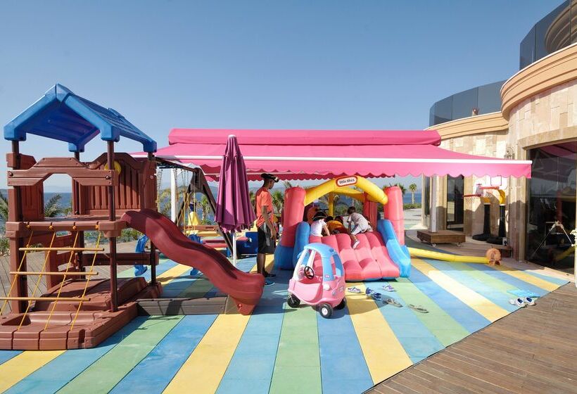 فندق The Plaza Bodrum