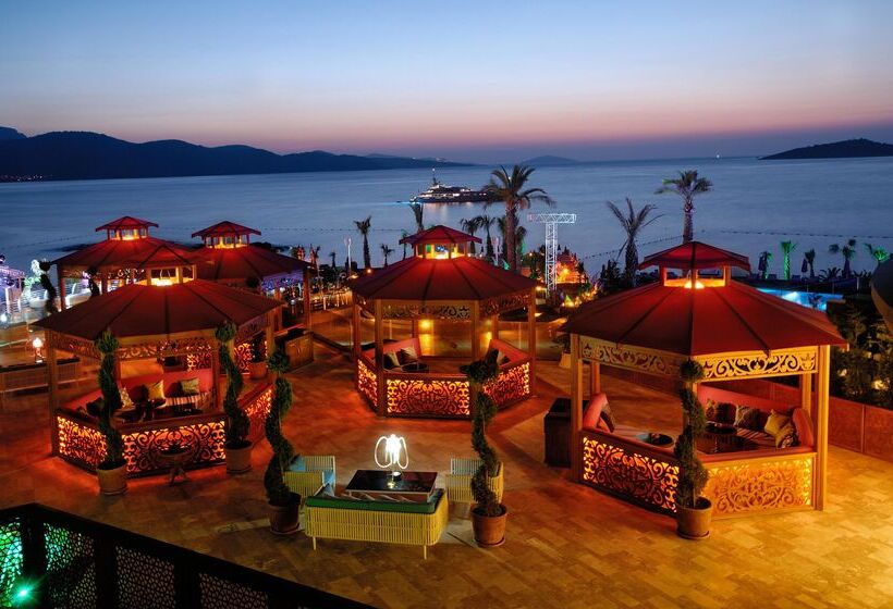 فندق The Plaza Bodrum