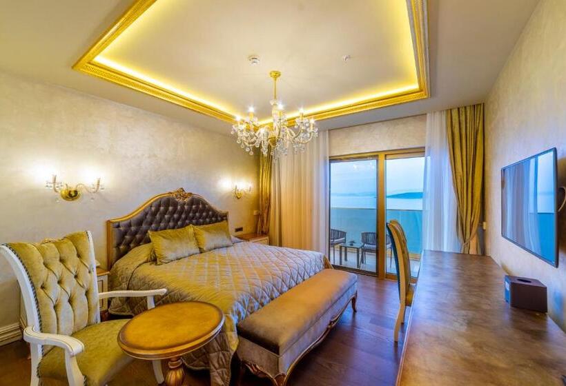 فندق The Plaza Bodrum