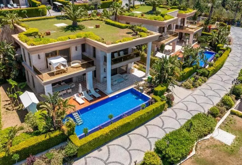 호텔 The Plaza Bodrum