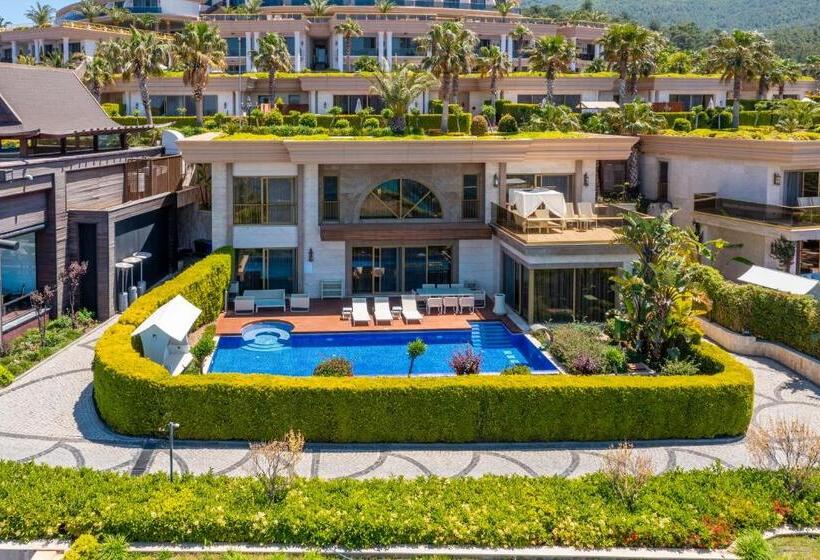 فندق The Plaza Bodrum