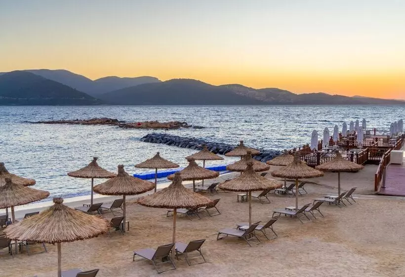 호텔 The Plaza Bodrum