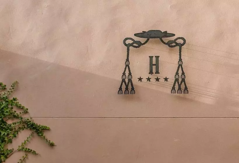 בית מלון כפרי Ca'l Bisbe