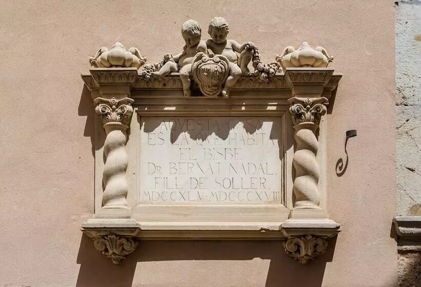 בית מלון כפרי Ca'l Bisbe