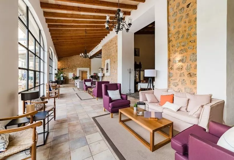 בית מלון כפרי Ca'l Bisbe