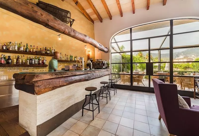 בית מלון כפרי Ca'l Bisbe