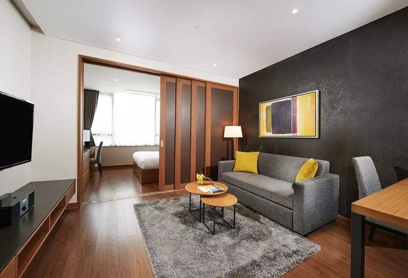 Отель Fraser Place Namdaemun Seoul