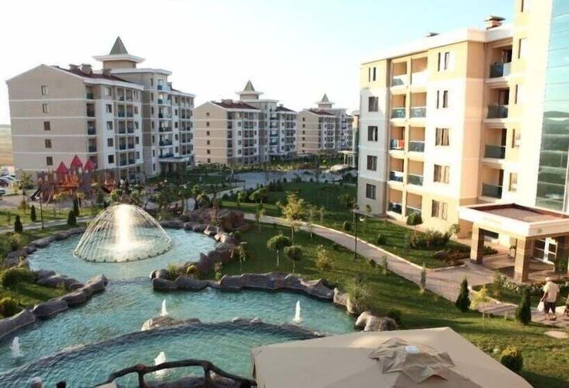 فندق Grand Ozgul Thermal Holiday Village
