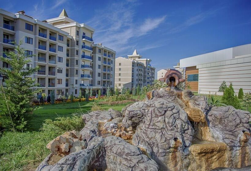فندق Grand Ozgul Thermal Holiday Village