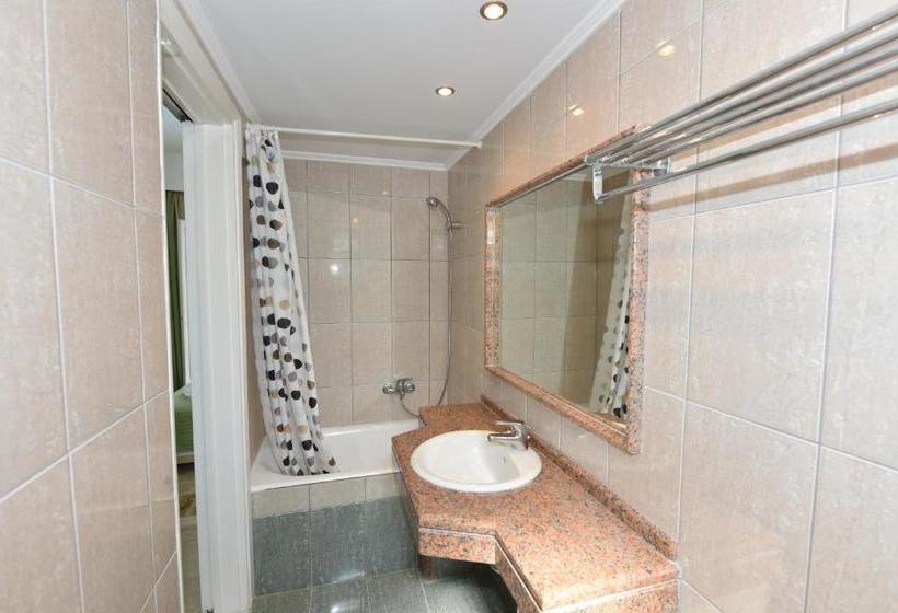 Отель Lilly Villa