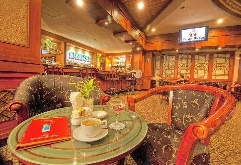 Planet Holiday Hotel & Residence