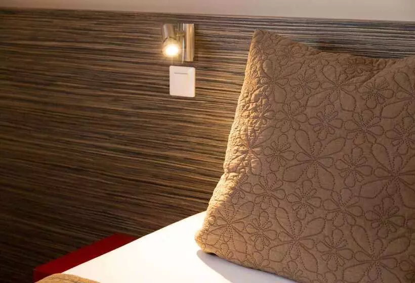 Sure Hotel By Best Western Nantes Saint Herblain