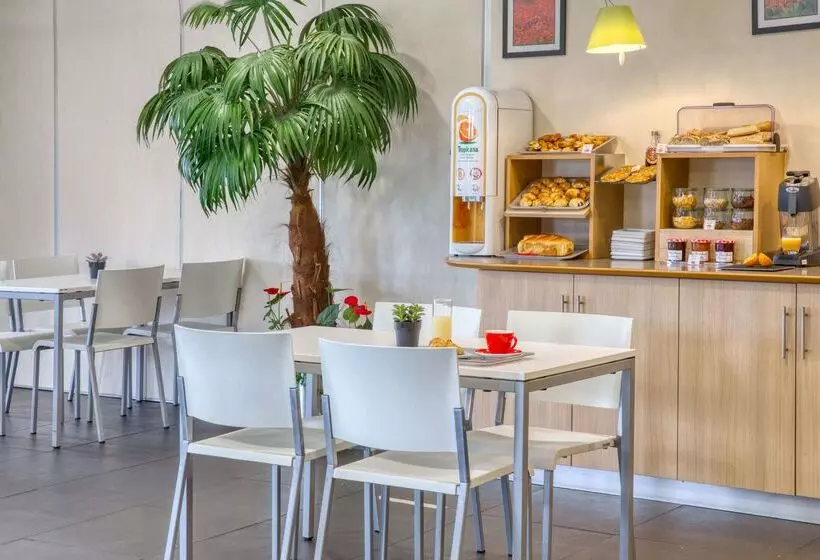 Sure Hotel By Best Western Nantes Saint Herblain