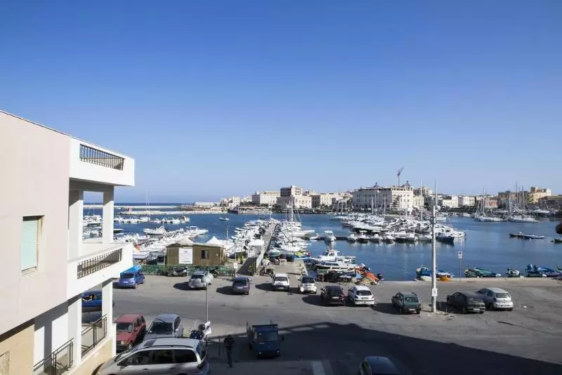 Nocleg ze śniadaniem Lakkios Charming Suites And Rooms