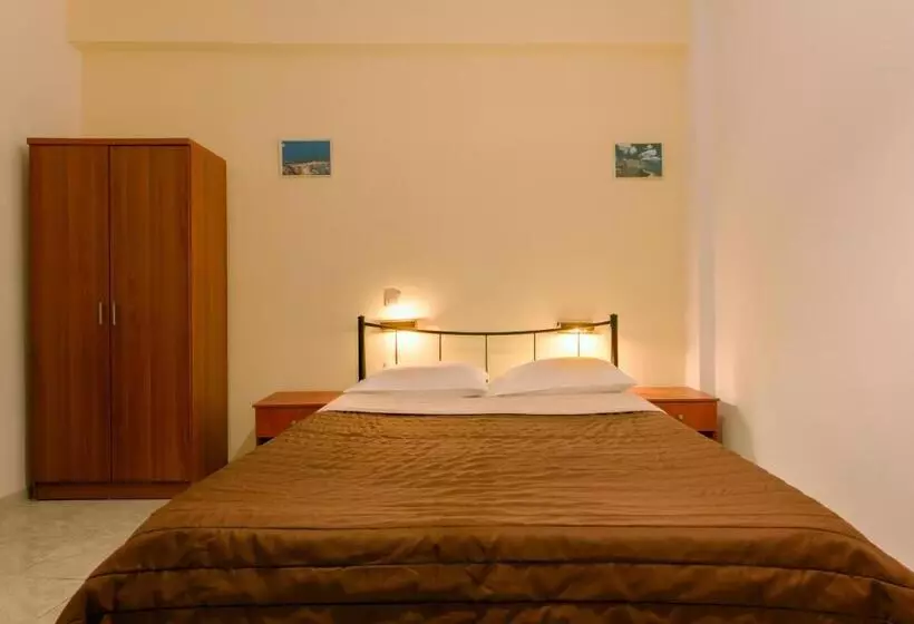 Onar Rooms & Studios