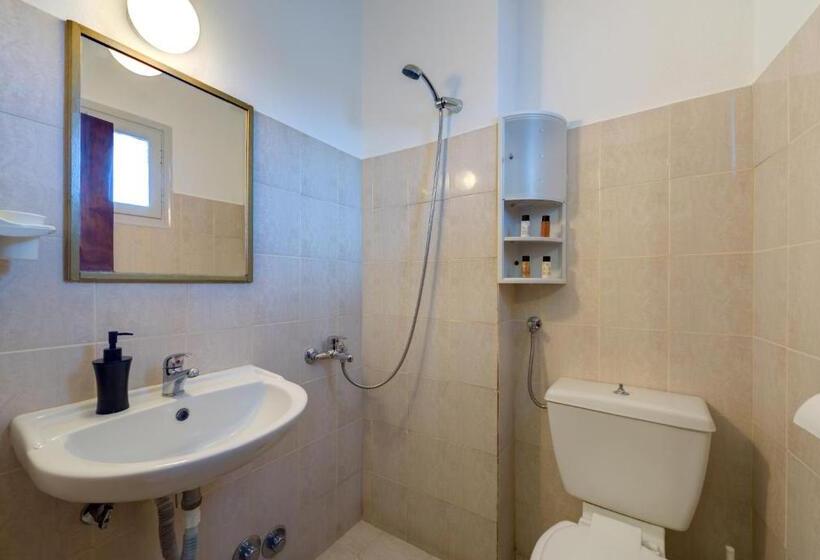 Onar Rooms & Studios