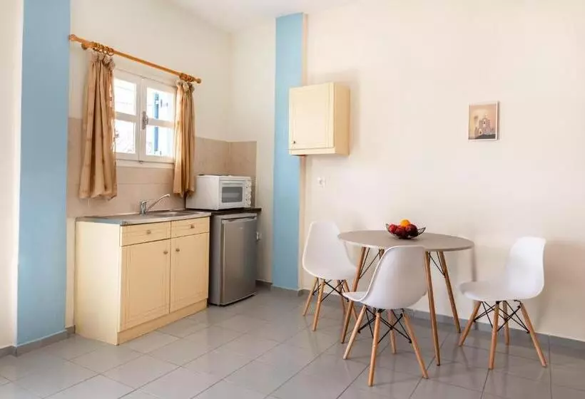 Onar Rooms & Studios