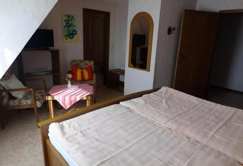 Retkeilymaja Gasthaus Dernedde