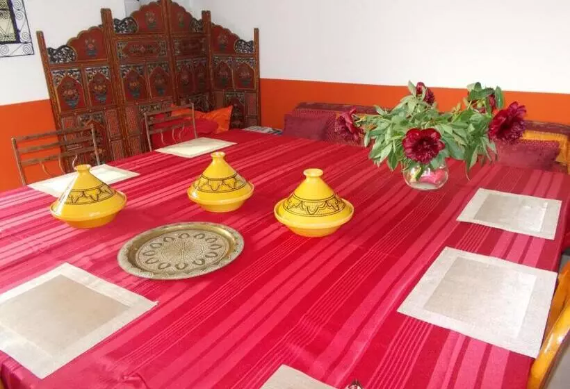 تختخواب و صبحانه Gîte Aux Amandiers