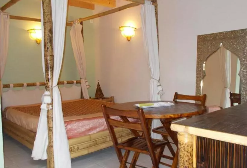 تختخواب و صبحانه Gîte Aux Amandiers