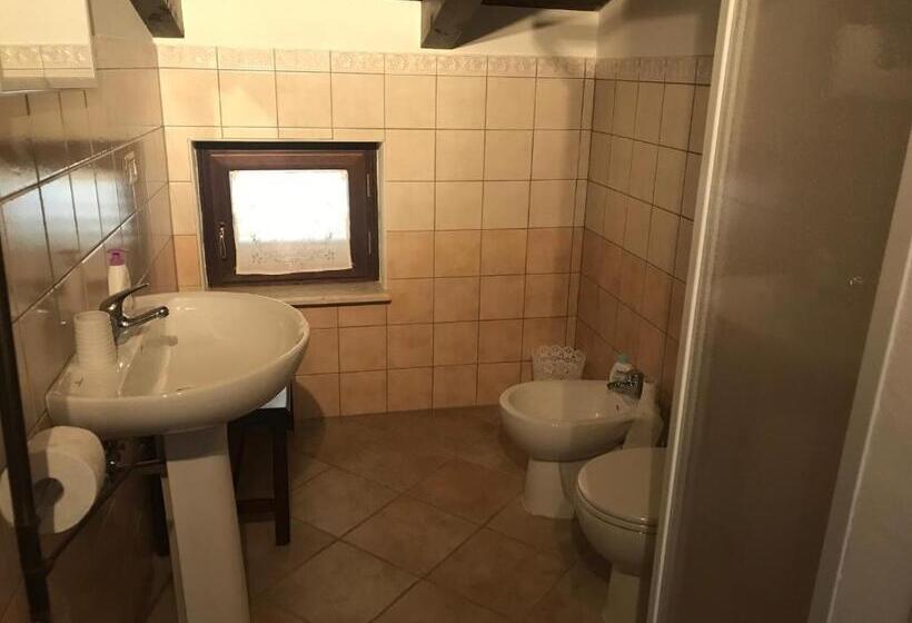 住宿加早餐  La Piccola Pizzo