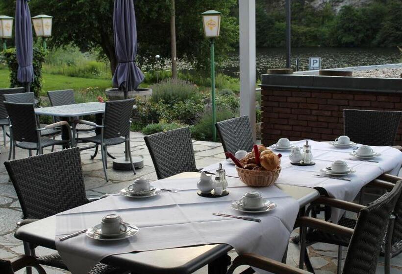 ホテル Alt Reinsport