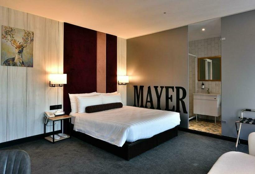 هتل Mayer Inn