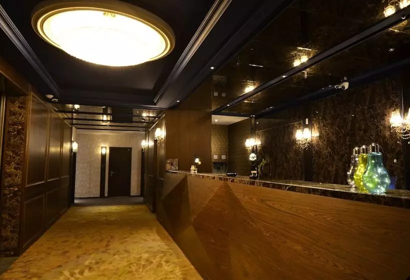هتل Mayer Inn