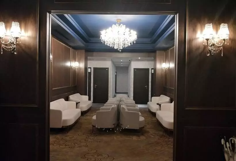 هتل Mayer Inn