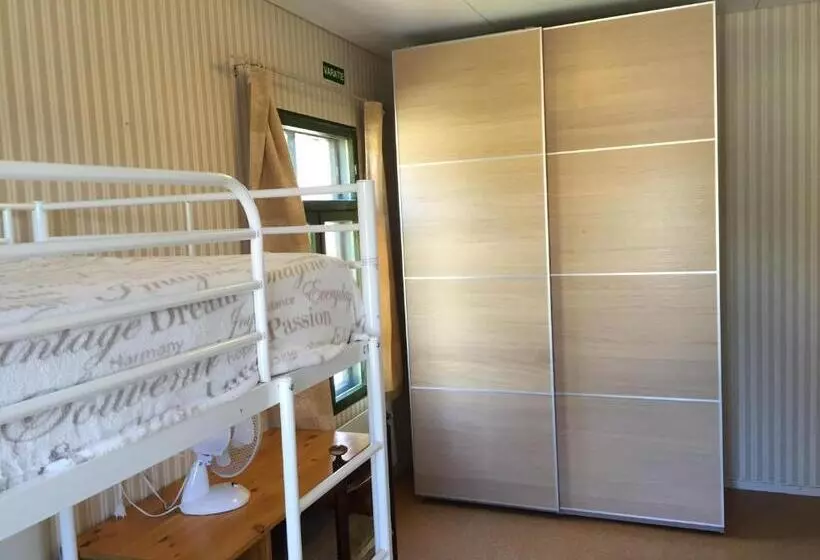 ペンション Kerihovi   Hostel