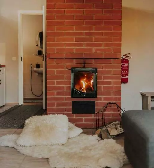 پانسیون Kevade Guesthouse With Sauna