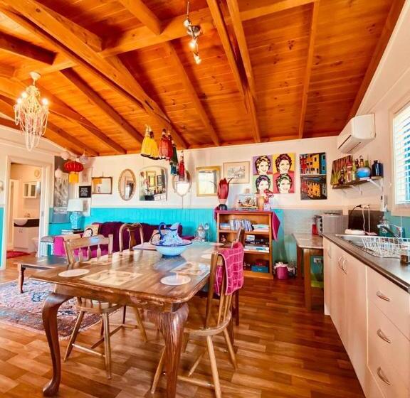 بنسيون The Bohemian Art Studio