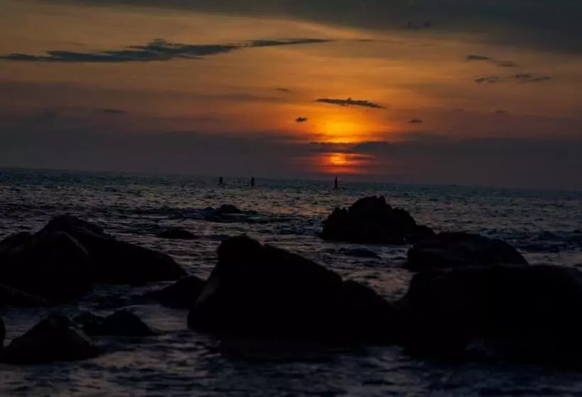 リゾートホテル Norn Talay Surin Beach Phuket