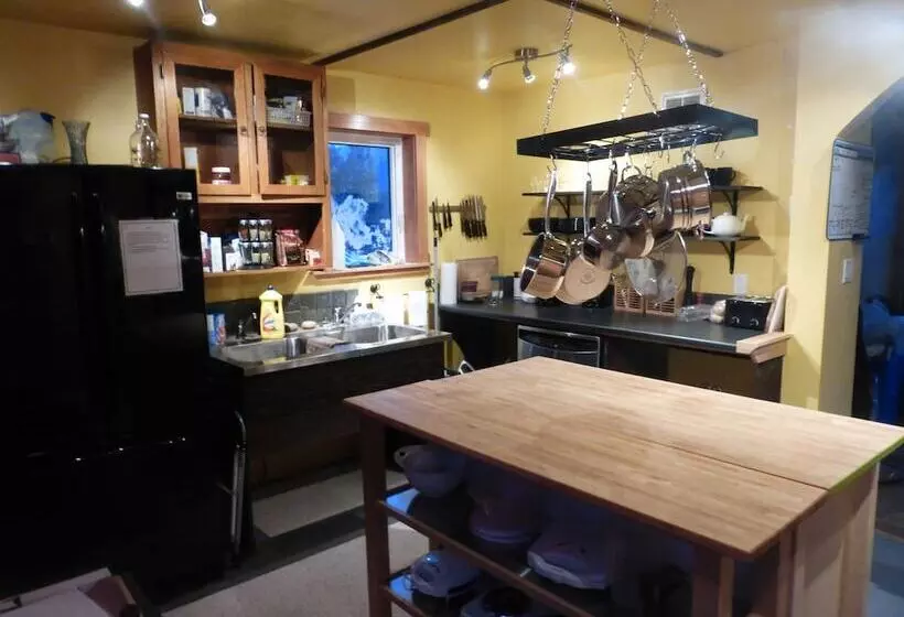 Wanderer S Inn Backpackers Hostel