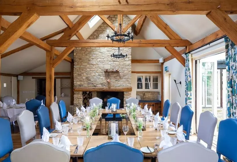 مسافرخانه Old Swan