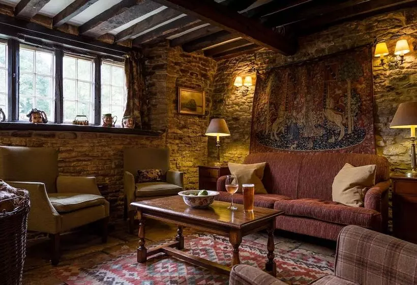 مسافرخانه Old Swan