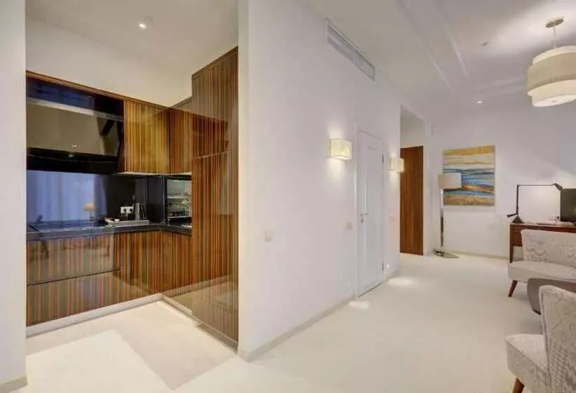 ホテル Apartments By Palmira Business Club