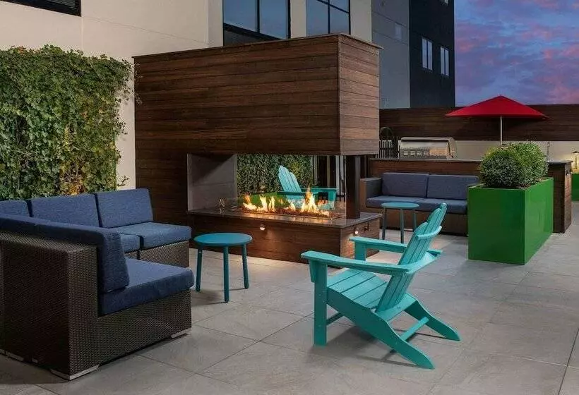 هتل Tru By Hilton Nashville Downtown Convention Center