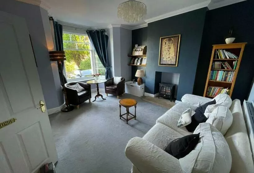 ペンション Ouse Bridge House