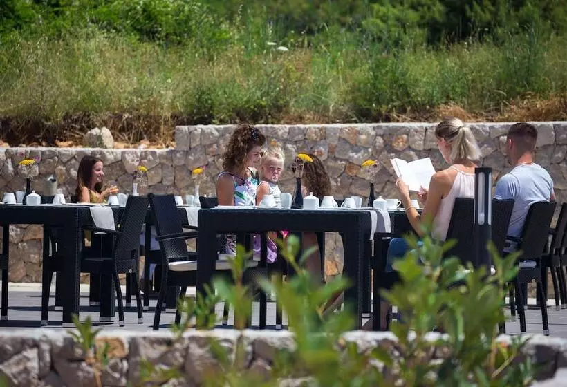 ベッドアンドブレックファースト Villa Maris Punat