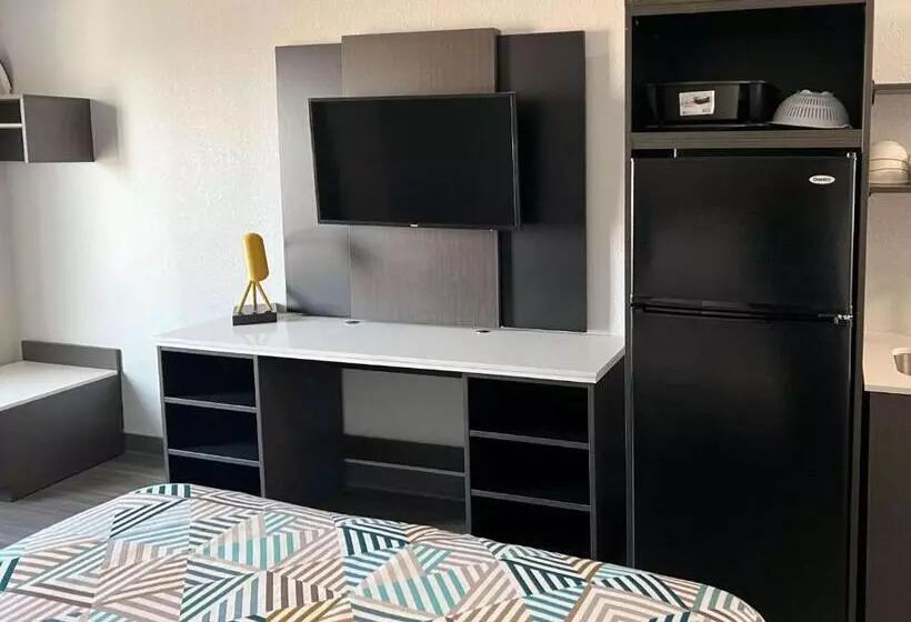 ホテル Studio 6 Altoona Ia Des Moines East