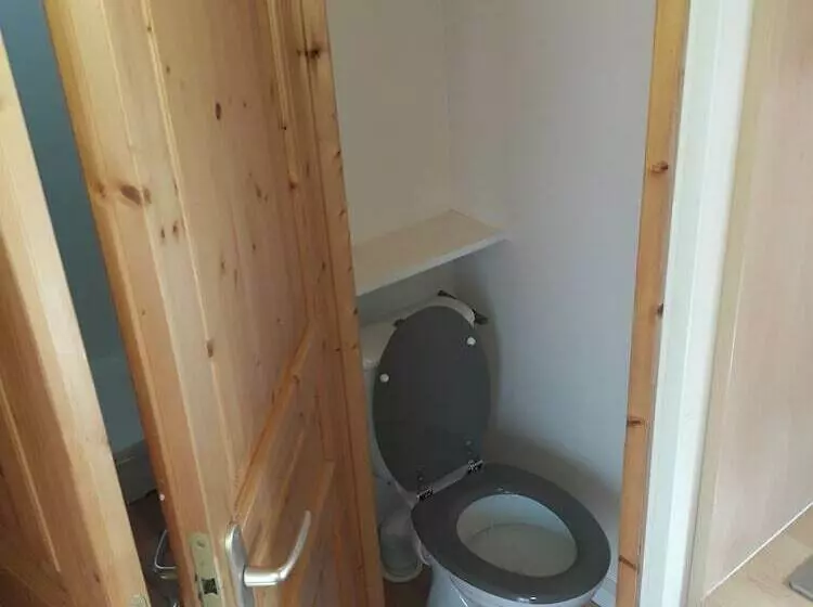 Hotelli Camping La Croix Badeau   Chalet