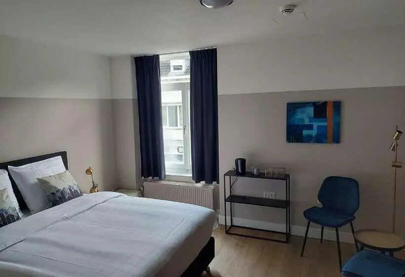 Hotelli De L Empereur