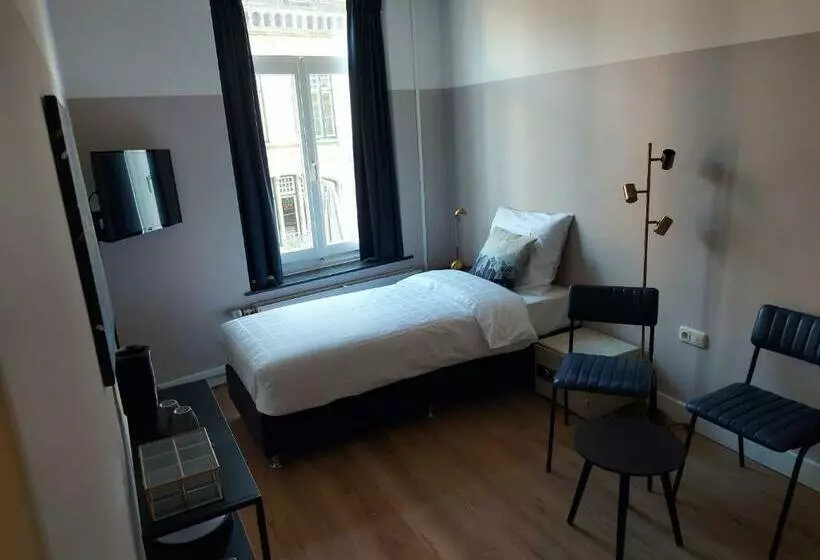 Hotelli De L Empereur