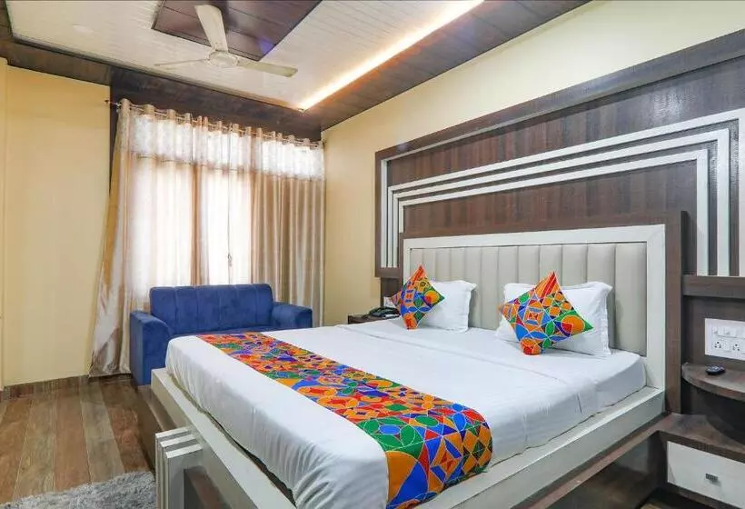 Fabhotel Saumendra