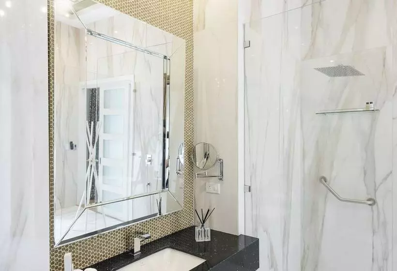 Itza Hotel Boutique Internacional