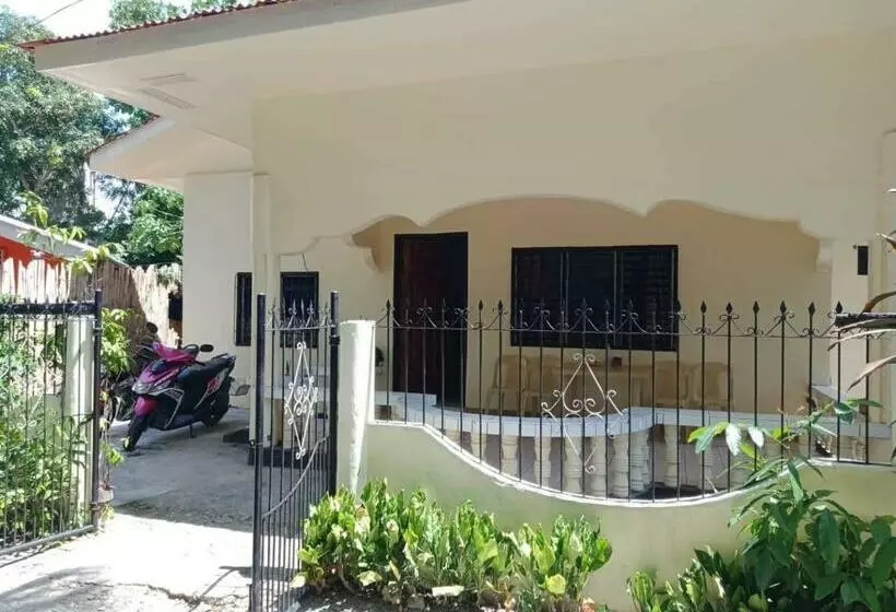پانسیون Fontelo Bungalow Guest House